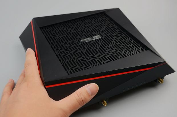 傳統路由器的噩夢，華碩八爪蜘蛛路由器