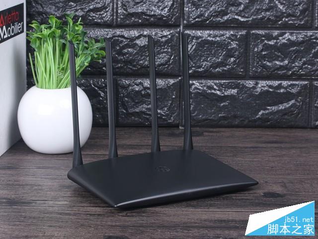 摩托羅拉摩路由C1評測 刀鋒設計信號穩