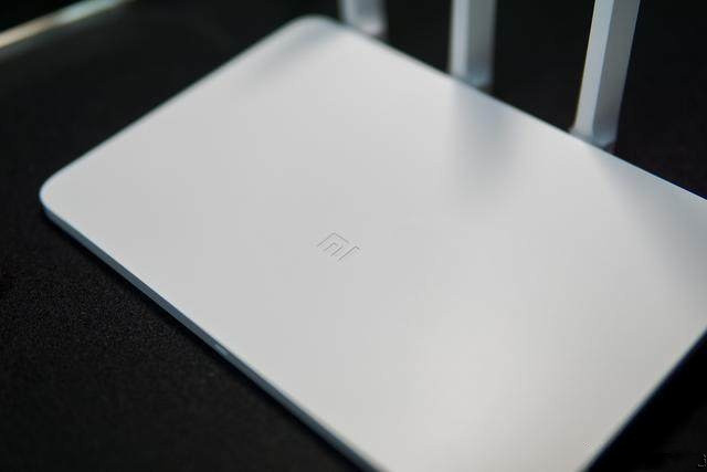 小米低調發布新品智能路由器:售價249元值不值? 小米低調發布新品智能路由器:售價249元值不值?