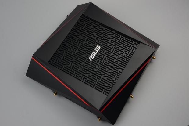 傳統路由器的噩夢，華碩八爪蜘蛛路由器