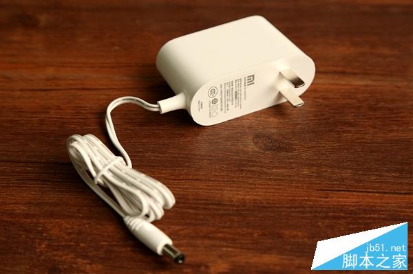 149元！小米路由器3開箱圖賞：比iPhone 6還薄