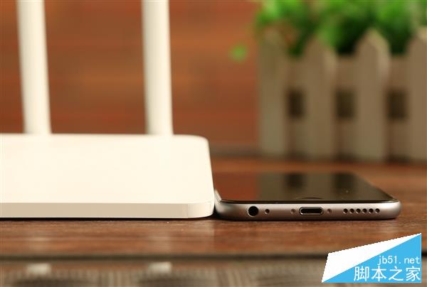 149元！小米路由器3開箱圖賞：比iPhone 6還薄