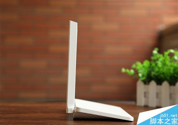 99元！小米路由器3C開箱圖賞：外置四天線