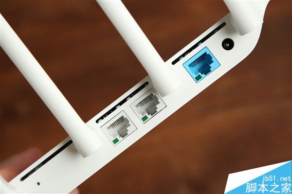 99元！小米路由器3C開箱圖賞：外置四天線