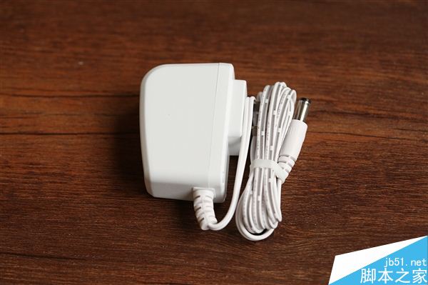 99元！小米路由器3C開箱圖賞：外置四天線