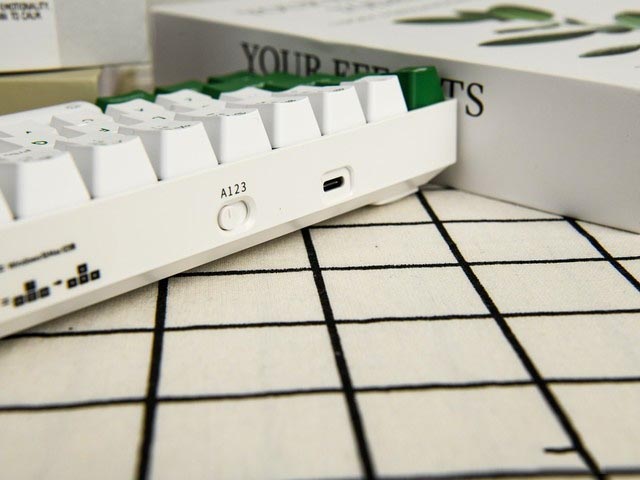 達爾優EK861機械鍵盤評測 藍牙雙?？蓯叟渖?