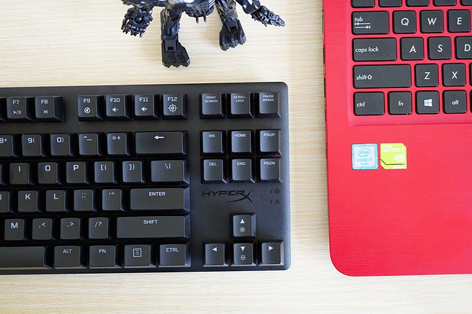 輕質反饋快，光效“誠”會玩——HyperX阿洛伊起源競技版紅軸鍵盤