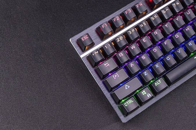 全鍵可編程，光感軸新品，百元級迪摩F10空中騎士機械鍵盤