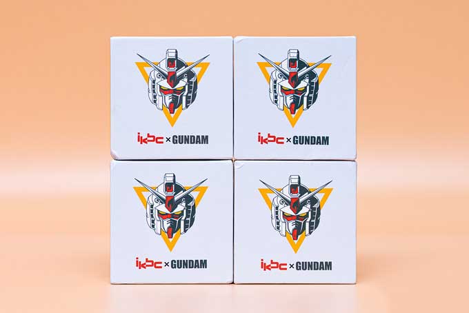 高達(dá)，屹立在電腦桌上，IKBC RX-78-2配色機(jī)械鍵盤