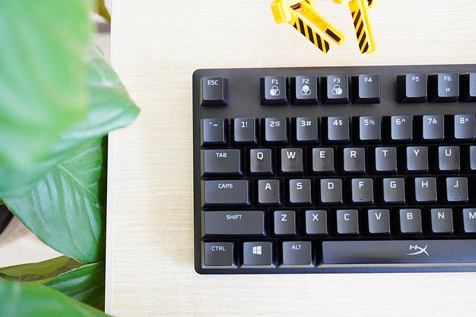 輕質反饋快，光效“誠”會玩——HyperX阿洛伊起源競技版紅軸鍵盤