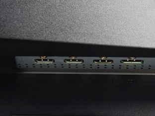 55寸巨屏顯示器 你家的主機已經按捺不住了！ 