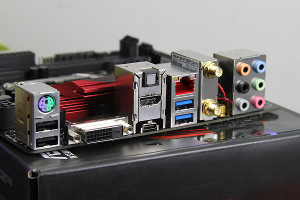 實惠全能小鋼炮 5700元i5-6500/RX480電腦配置推薦