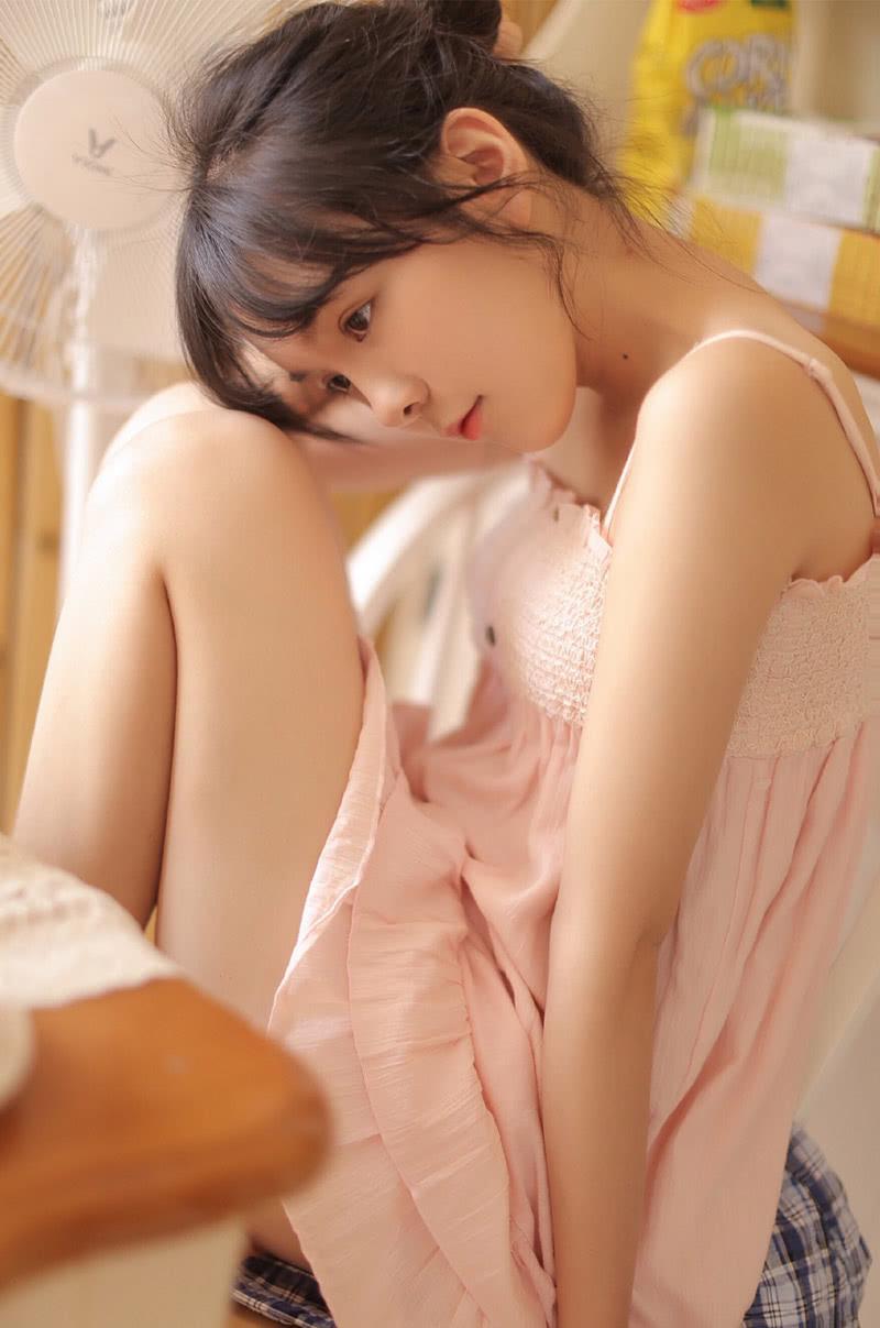 甜美的笑容就像一縷陽光
