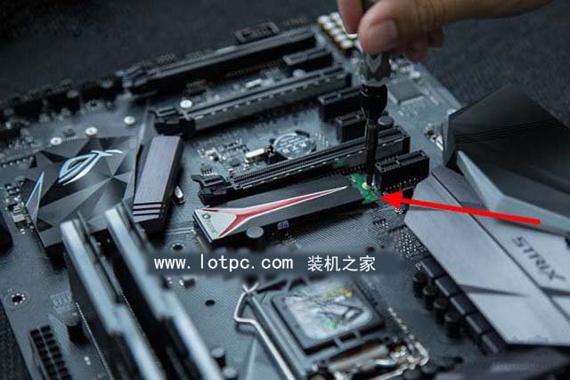 自己如何安裝M.2固態硬盤？臺式機與筆記本電腦安裝M.2 SSD圖文教程