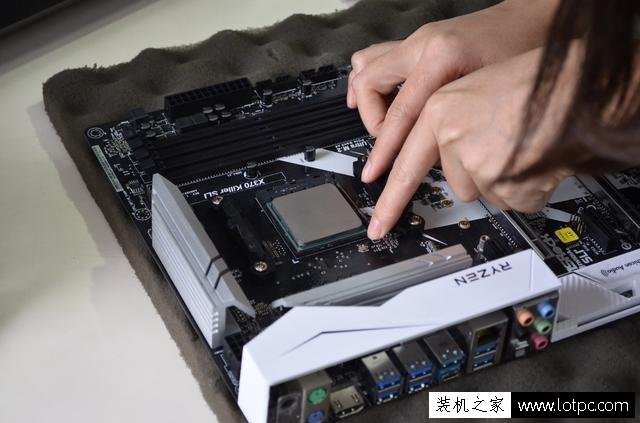美女教您如何裝機！AMD銳龍Ryzen7-1700X電腦組裝教程
