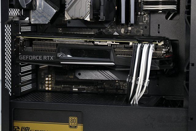 618抄底攢機好時節，i7 9700K+RTX2060S先馬易大師機箱裝機作業！