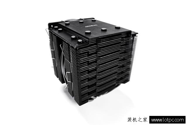 CPU散熱器下壓式和側吹式哪種好？如何正確選擇CPU散熱器