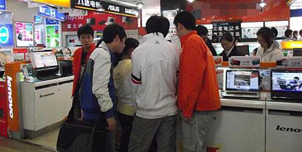 電腦城筆記本銷售員的常用伎倆 小心被轉(zhuǎn)型