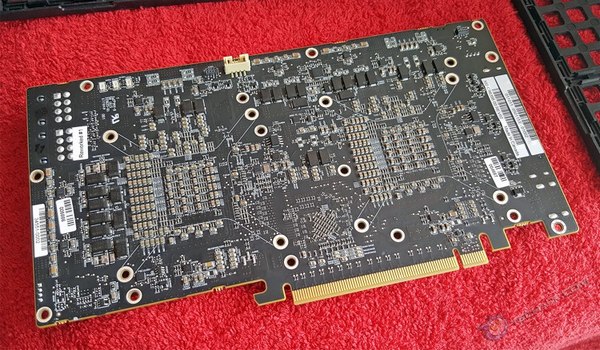 AMD Fury X2 雙芯卡皇曝光
