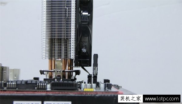 電腦散熱硅脂怎么涂？CPU涂硅脂注意事項及CPU涂硅脂教程圖解