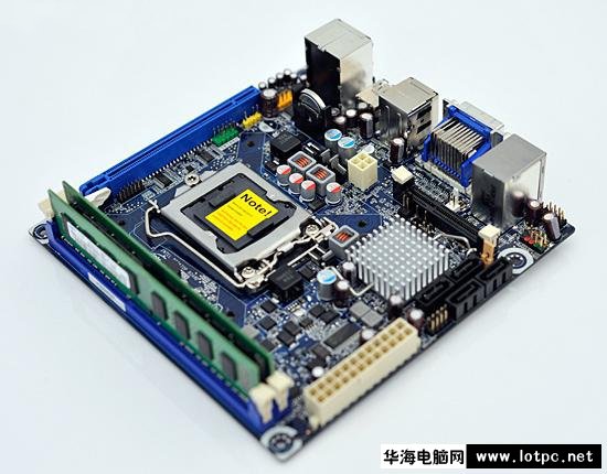 Mini-ITX主板