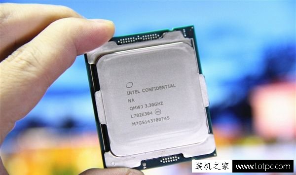 i9 7900X和R7 1800X哪個好？酷睿i9-7900X對比銳龍Ryzen7-1800X評測