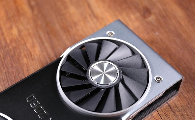 NVIDIA GeForce RTX2080顯卡開箱圖賞！圖靈架構引入光線追蹤技術！