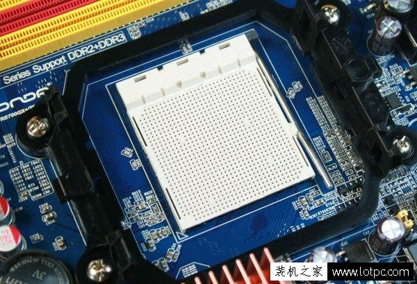 intel CPU接口為什么頻繁更換 這事與AMD有關(guān)？