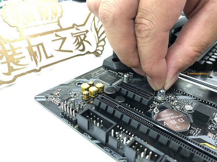 系統(tǒng)怎么從機(jī)械硬盤移到固態(tài)？機(jī)械硬盤遷移系統(tǒng)到固態(tài)硬盤教程