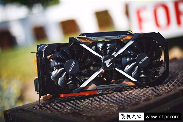 電腦屏幕出現(xiàn)一條白線怎么辦？電腦顯示器中間出現(xiàn)一條線解決方法