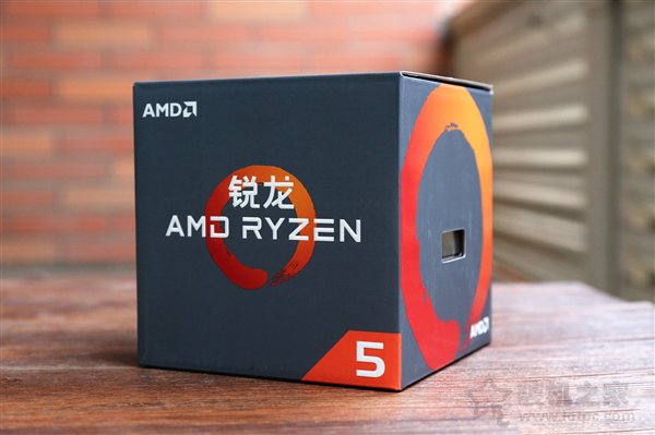 AMD全新二代銳龍Ryzen5 2600X盒裝自帶CPU散熱器嗎？