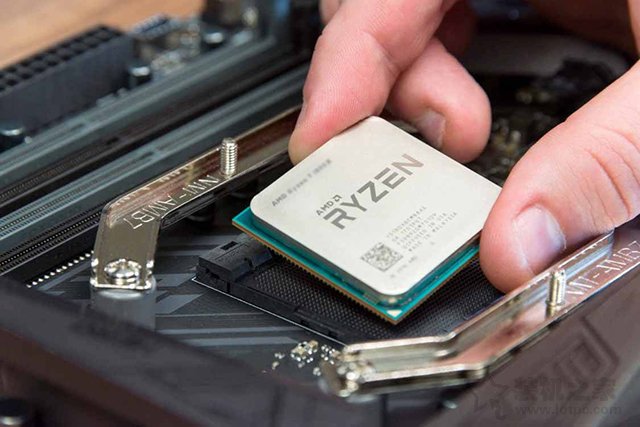 公平評價intel和AMD處理器哪個好？九代酷睿和三代銳龍CPU選購指南