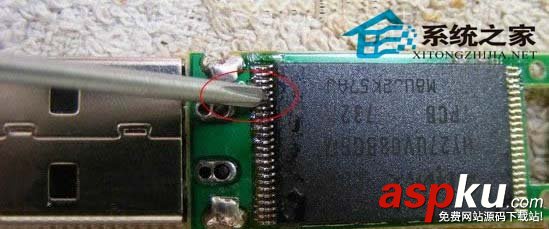 U盤量產(chǎn)失敗行硬件修復(fù)時U盤如何進行短接操作 U盤,短接