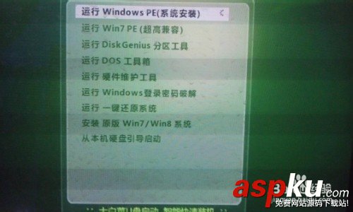 U盤打不開提示Remove disks or other media怎么辦? U盤打不開