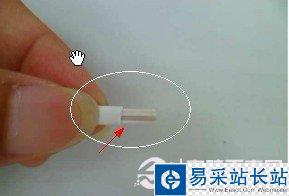 電話線去掉頭端一部分保護(hù)膠皮